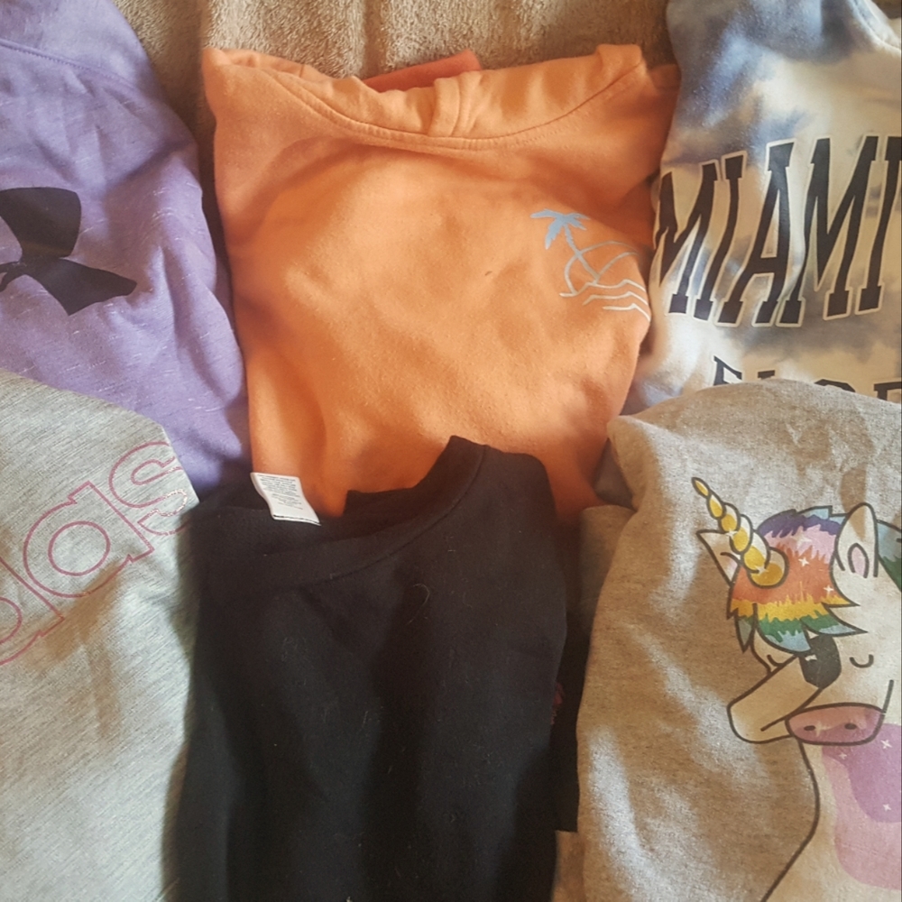 Assorted lot of 6 girls hooded & crew sweatshirts